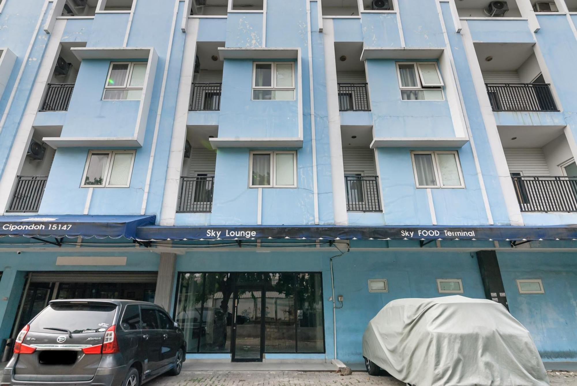 Hotel Reddoorz Near Mandaya Royal Hospital Puri Tangerang Esterno foto
