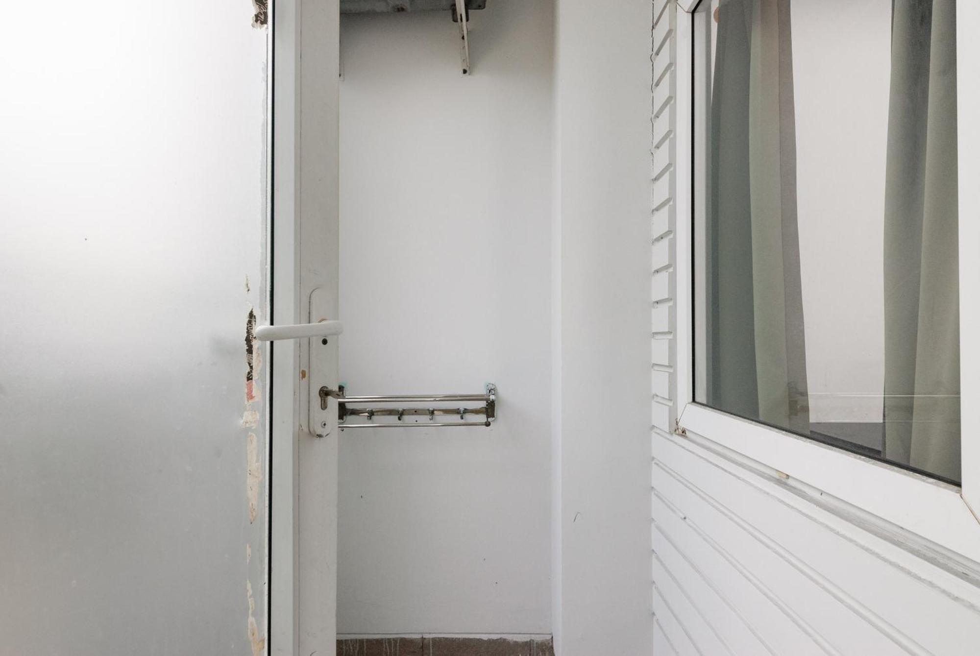 Hotel Reddoorz Near Mandaya Royal Hospital Puri Tangerang Esterno foto